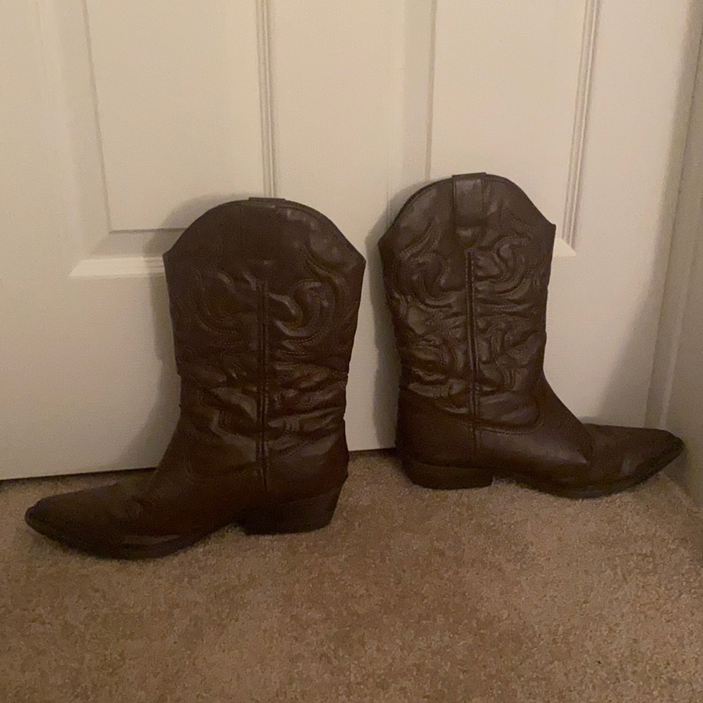Brown cowboy boots - wore once, great condition.